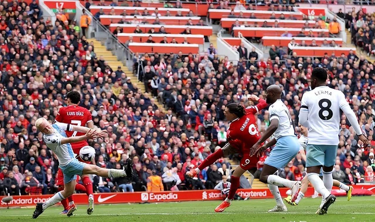 利物浦主场不敌对手,遭遇两连败 利物浦主场不敌对手,遭遇两连败