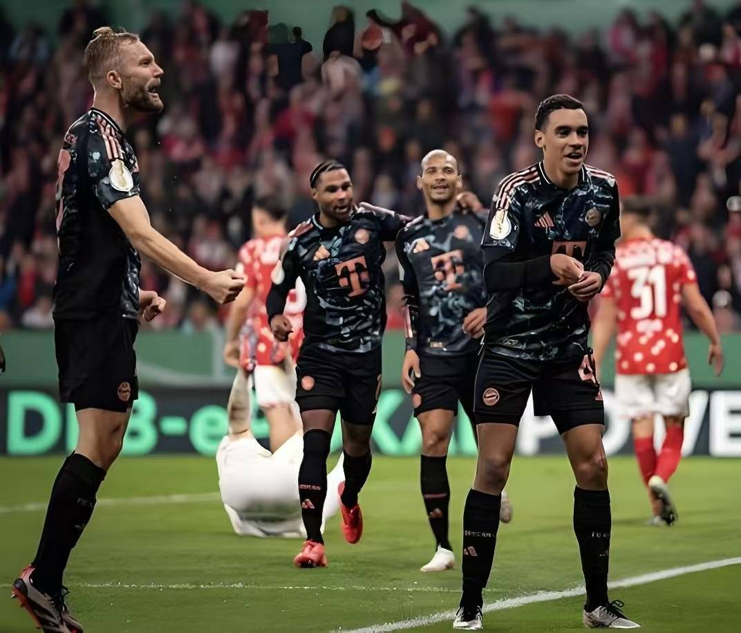 拜仁慕尼黑再现强大实力，轻取对手赢得比赛的简单介绍