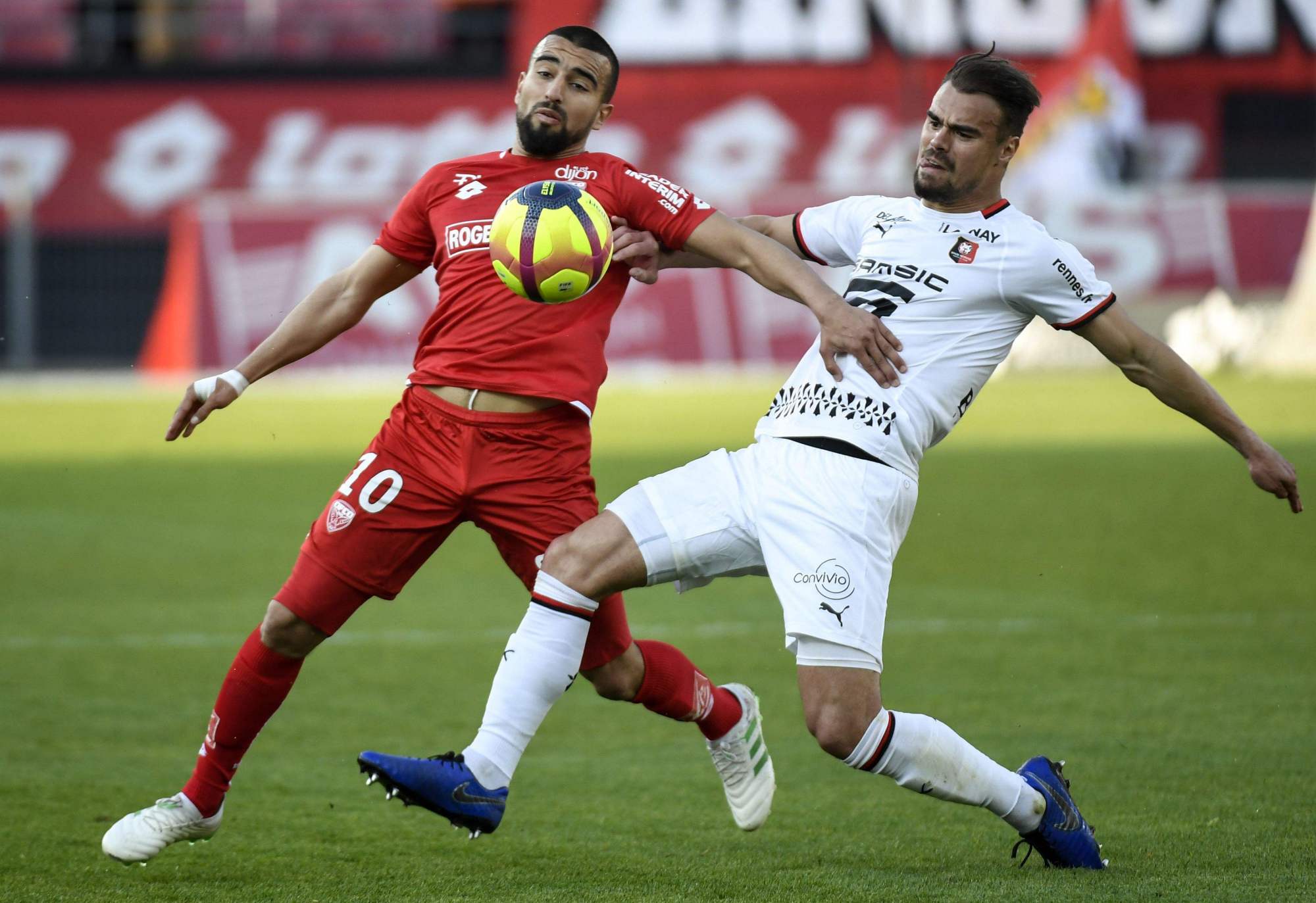 开云体育在线-包含瓦朗谢纳主场小胜南锡，稳固积分榜位置的词条