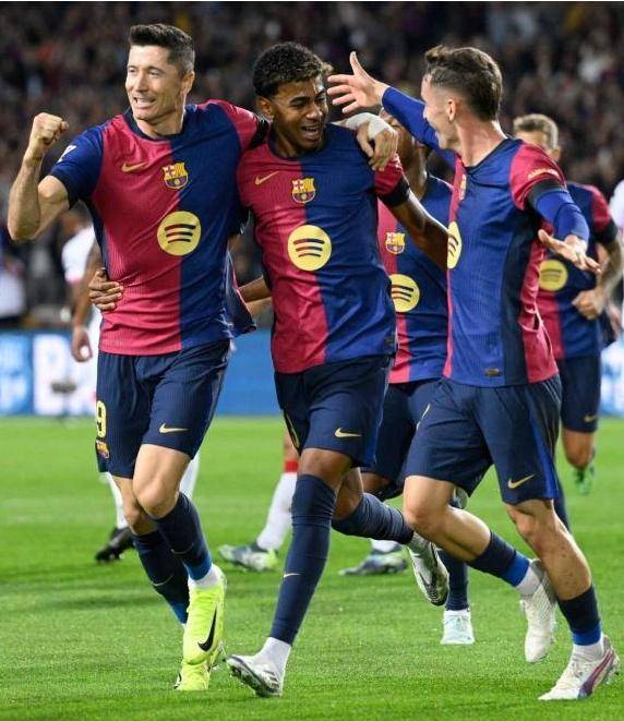 拜仁慕尼黑惨败巴塞罗那，遭遇重创