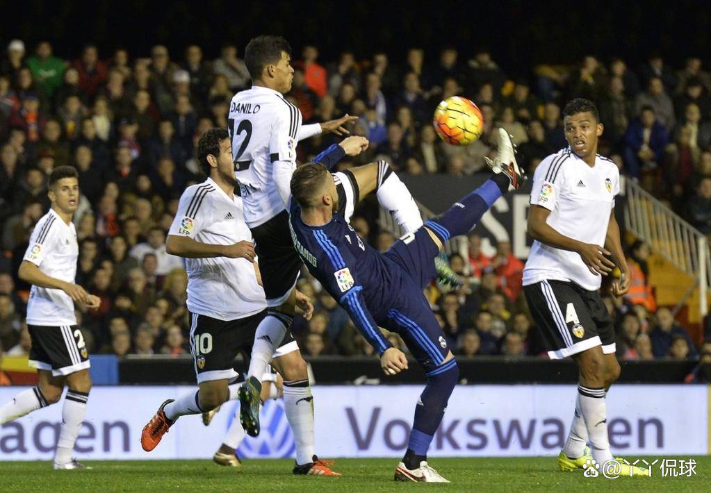 开云体育在线-曼联与皇家马德里战成平局，欧国联比赛