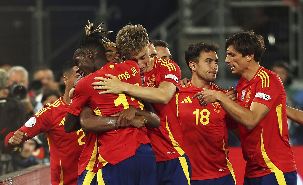 开云体育官方网站-西班牙队首轮败局，无缘欧国联半决赛