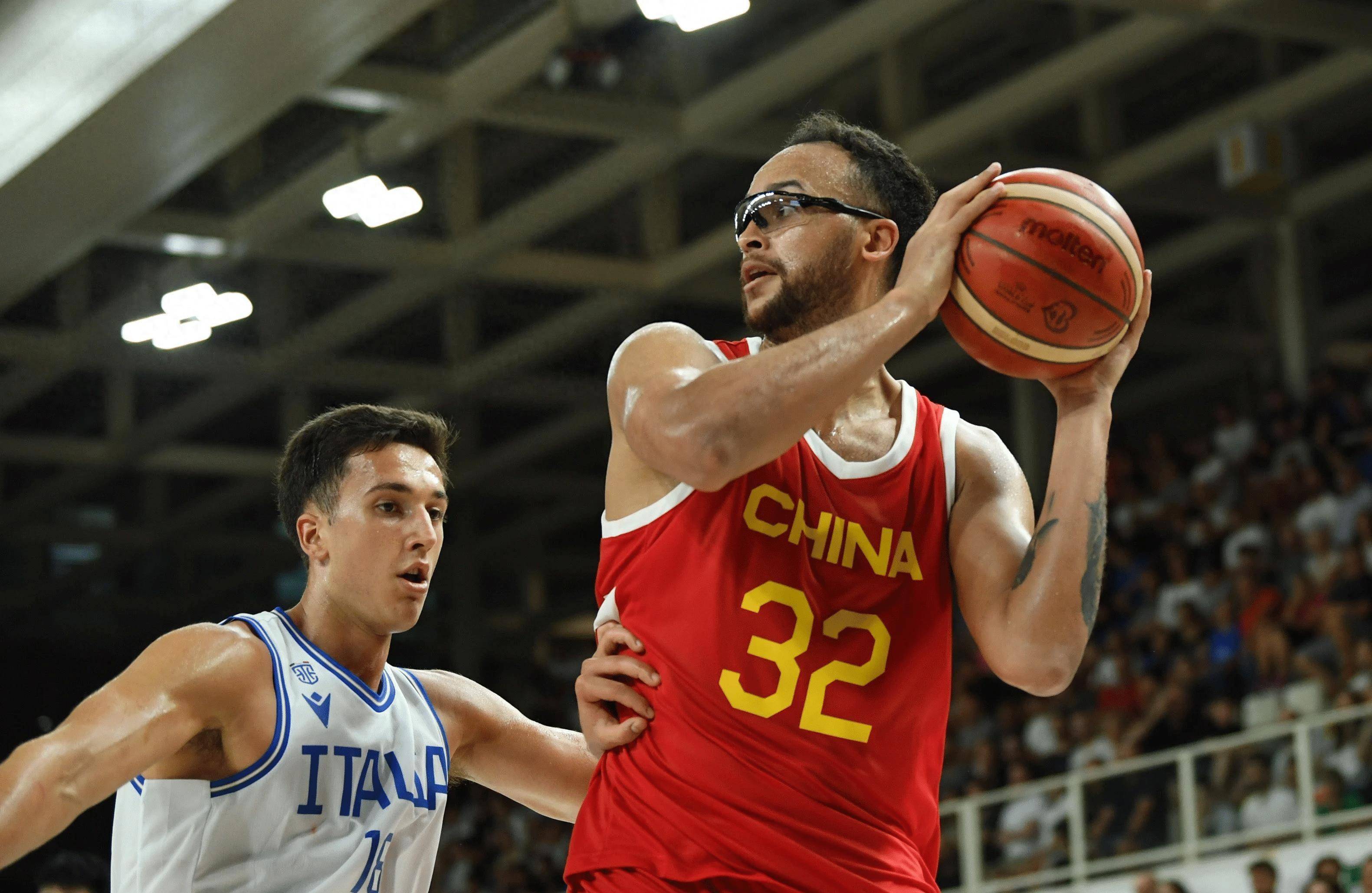 开云官网-非洲籃球明星代表国家队参加世界杯