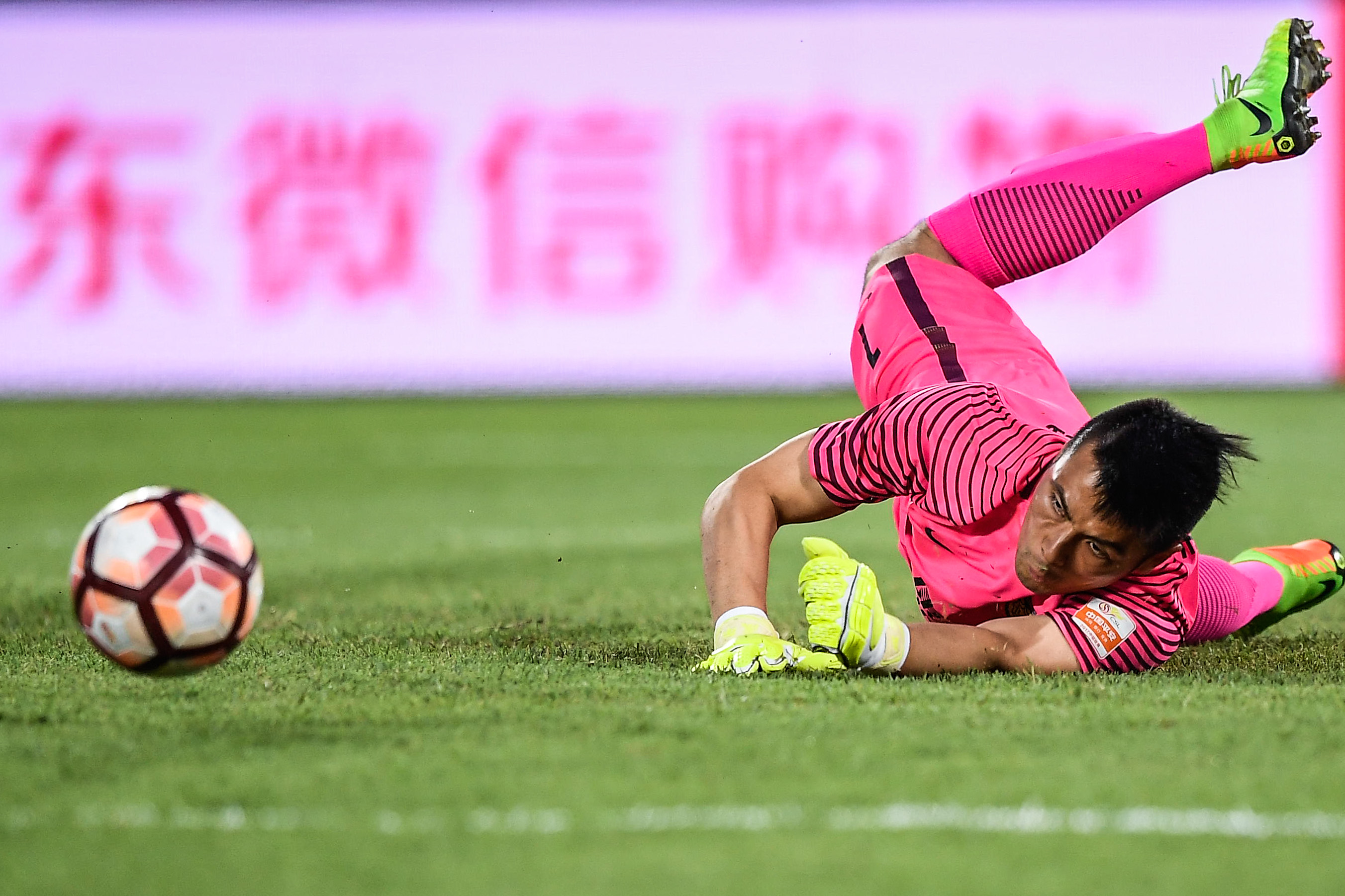 包含江苏苏宁客场作战,期望击败重庆力帆的词条 包含江苏苏宁客场作战,期望击败重庆力帆的词条