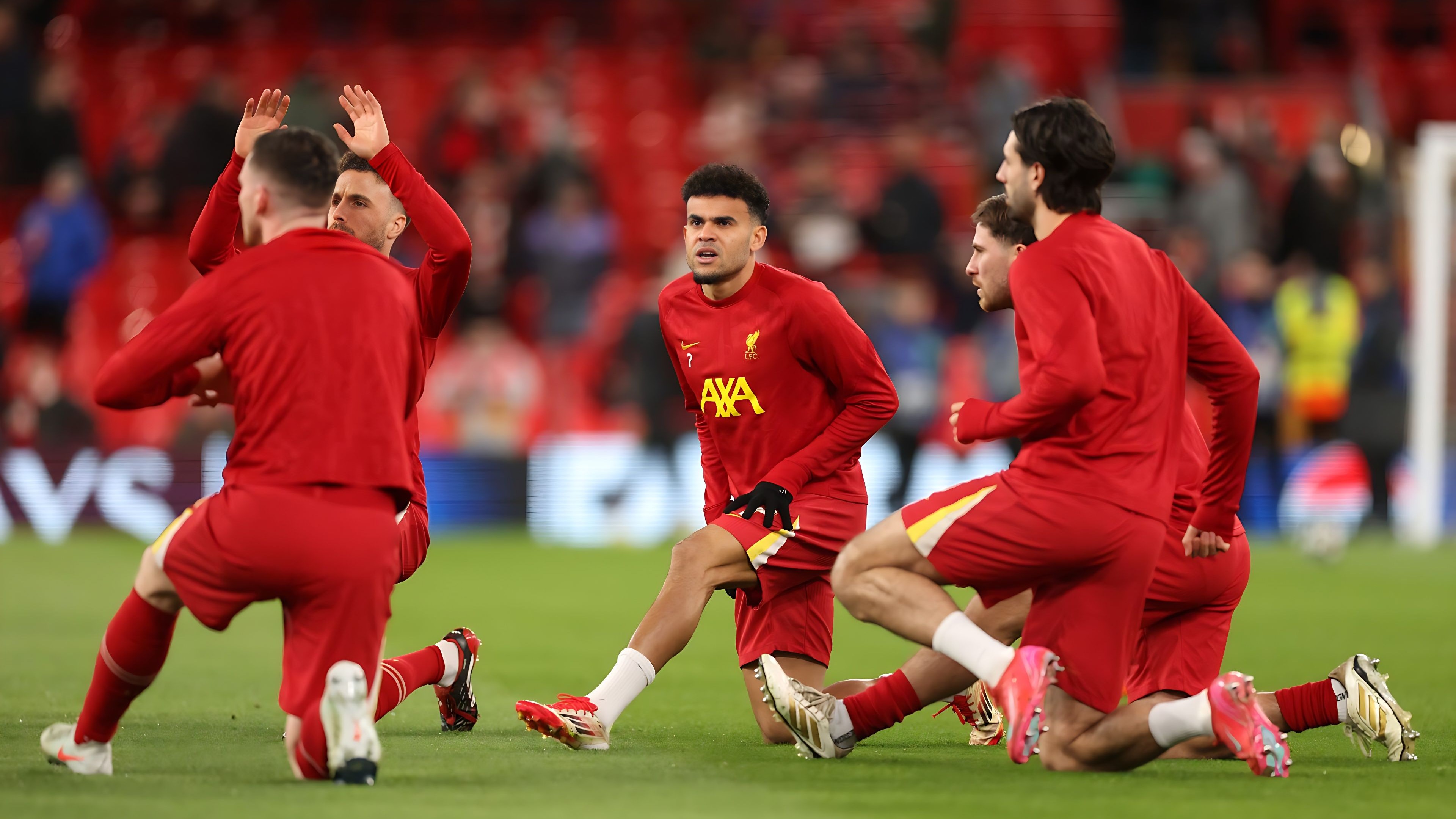 开云下载-利物浦挑战巴塞罗那，豪取三分