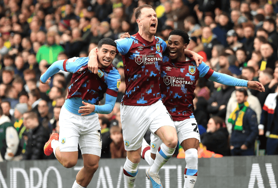 关于谢菲联客场平局，略微提升积分榜排名的信息