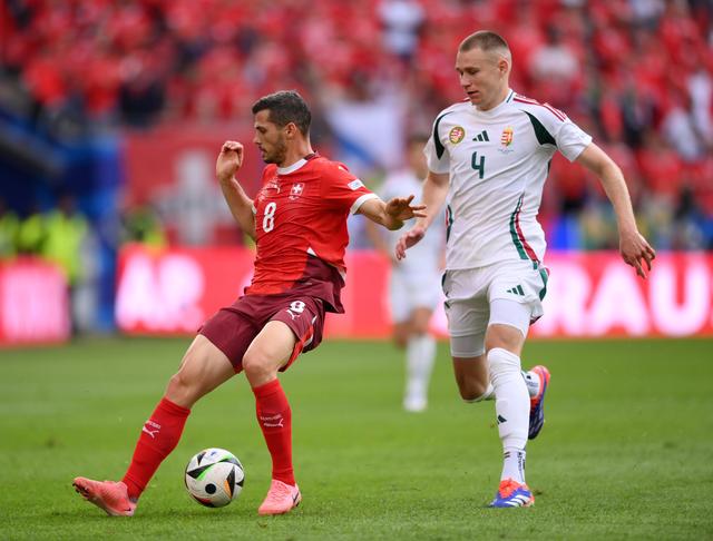 球员团结抗争力量膨胀,实力独具,击溃对手 球员团结抗争力量膨胀,实力独具,击溃对手