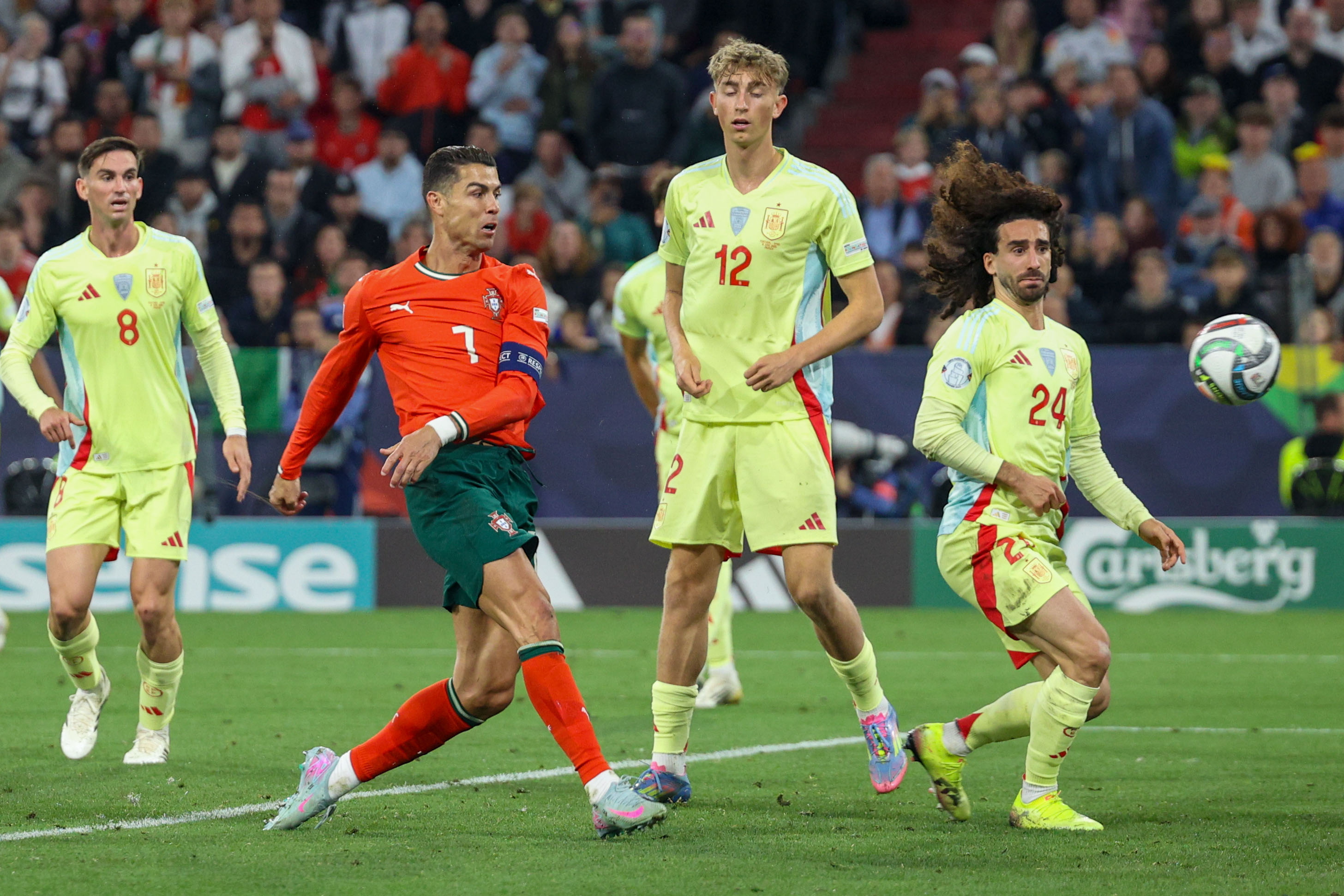 开云体育平台APP-葡萄牙惨遭逆转，无缘晋级，憾失夺冠机会的简单介绍