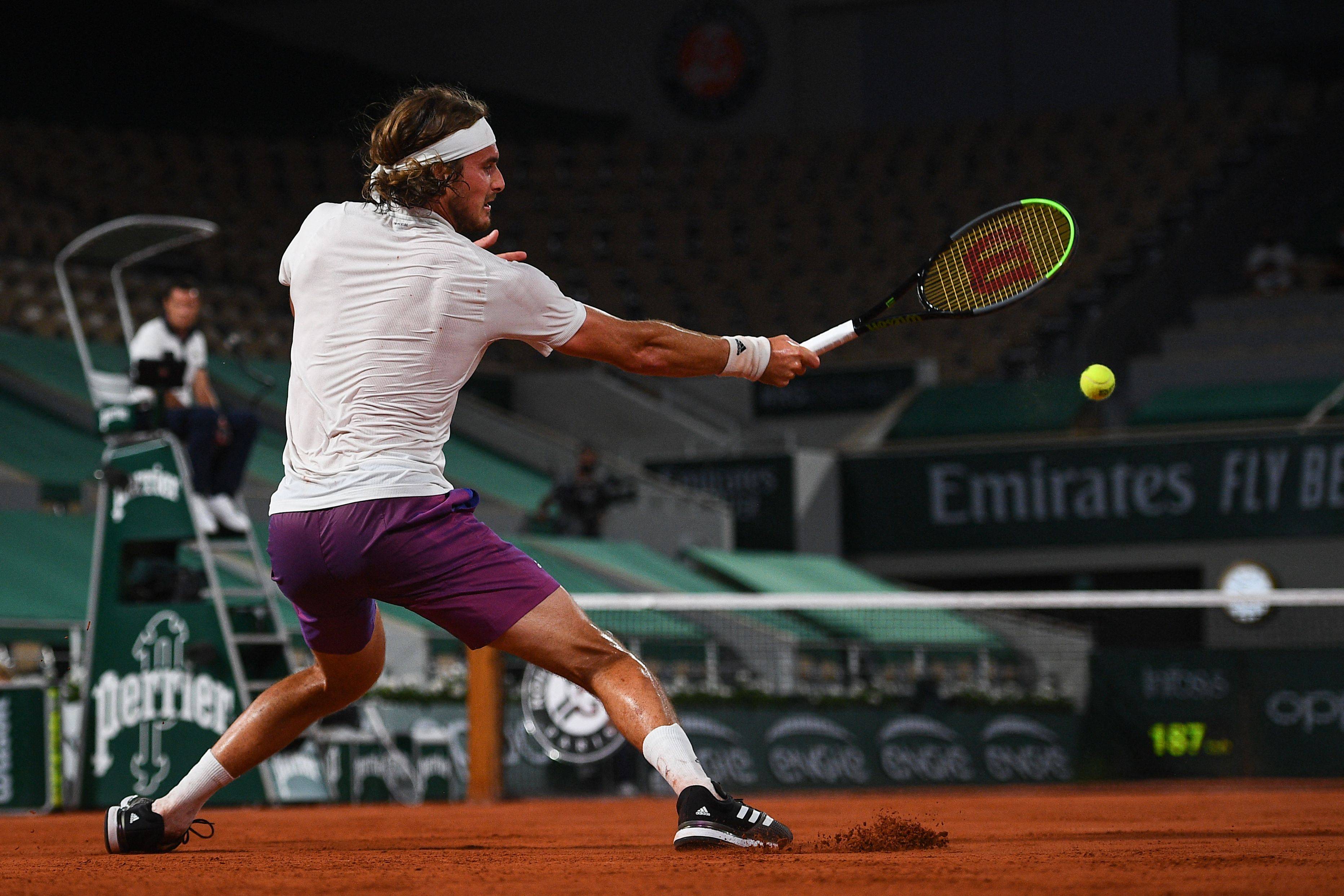 开云体育在线-法网横扫温网，西西帕斯点燃赛场