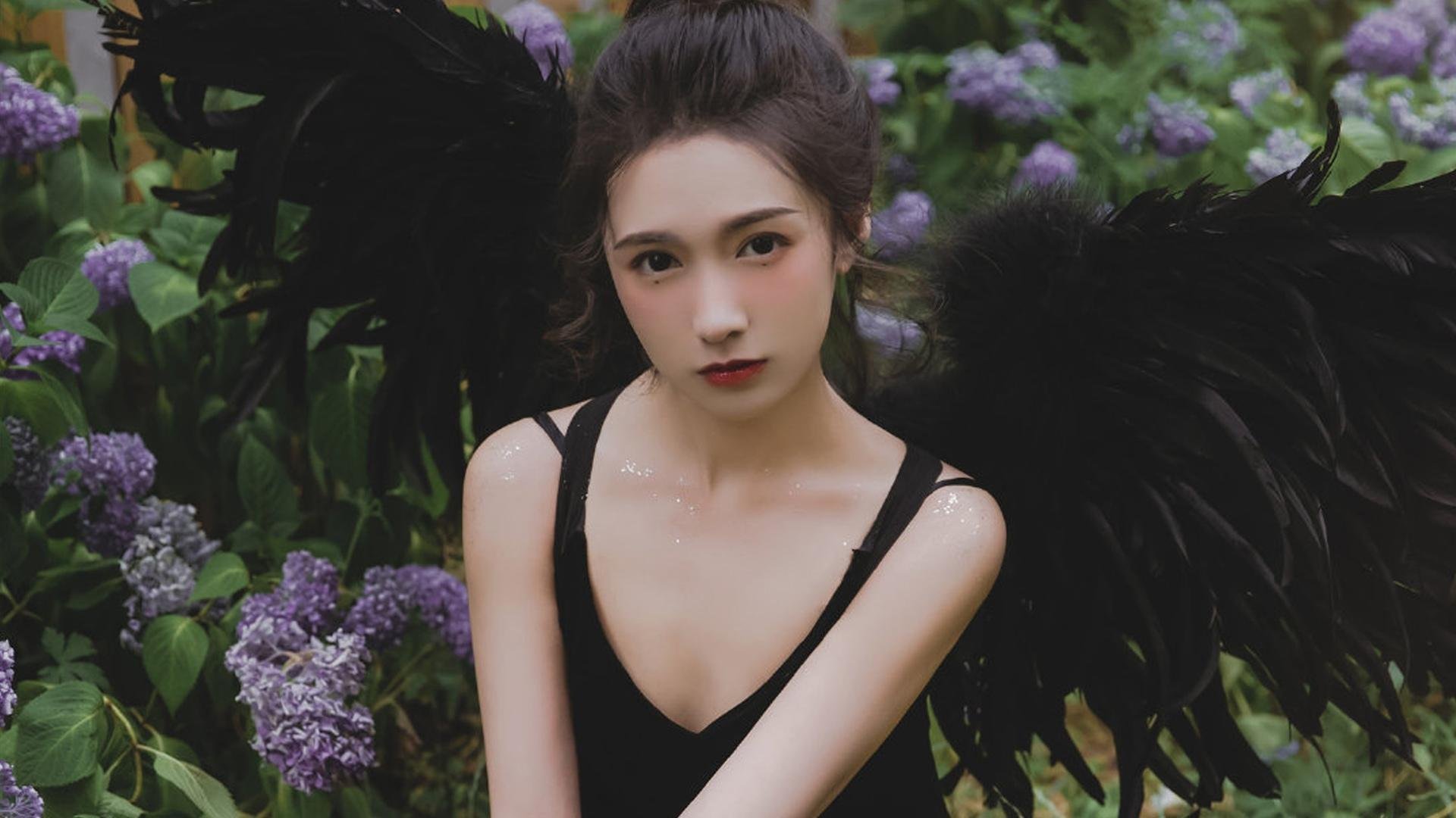 开云体育-绿茵救赎夜，当拉齐奥的湛蓝照亮苏格兰的迷雾，特奥用双脚完成忏悔