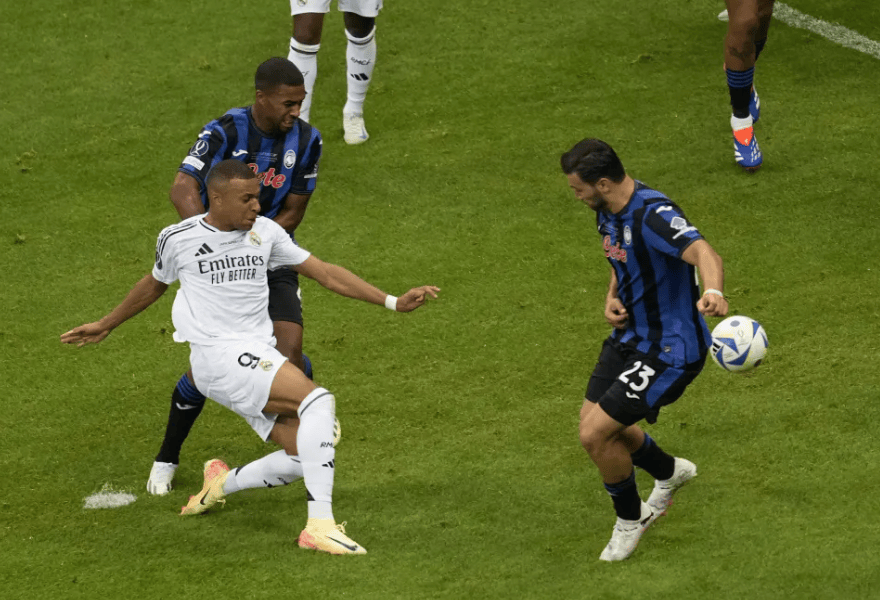 本泽马爆发，里昂稳稳拿下摩纳哥