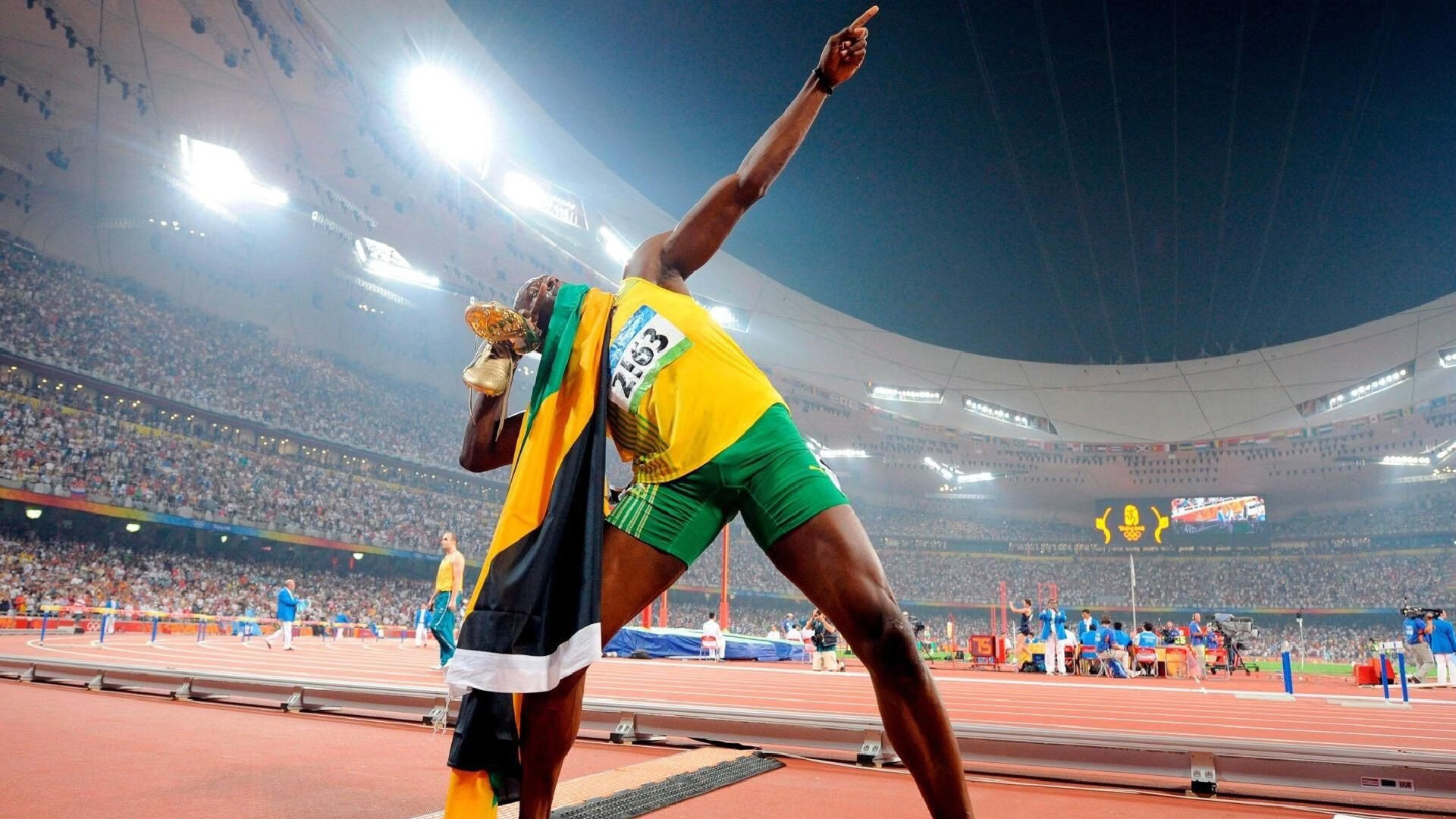 -双重征服，当绿茵战术遇见街道赛道的绝对统治